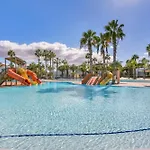 Oasis Duna Casa Jazz Pool Apartmán *